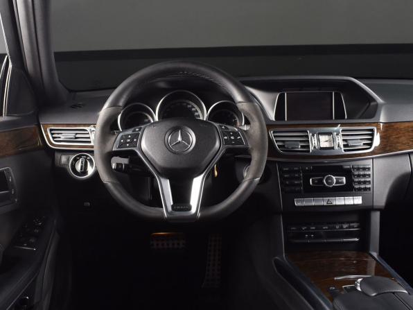 Mercedes-Benz E-Класс IV (W212 S212 C207) Рестайлинг с пробегом 2015 года, цена 2 149 995 рублей, 244922 км, седан, Автокод Объявления