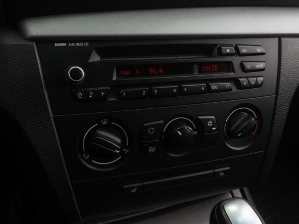 BMW 1 серии I (E81/E82/E87/E88) Рестайлинг с пробегом 2011 года, цена 999 000 рублей, 125983 км, хэтчбек, Автокод Объявления