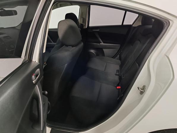 Mazda 3 II (BL) Рестайлинг с пробегом 2012 года, цена 799 000 рублей, 204632 км, седан, Автокод Объявления