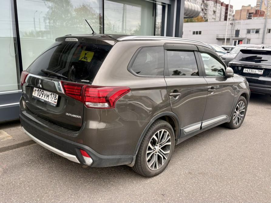 Mitsubishi Outlander III Рестайлинг 2 Санкт-Петербург  - изображение 3