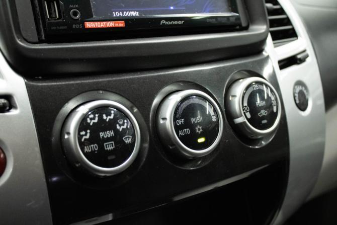 Mitsubishi Pajero Sport II Рестайлинг с пробегом 2013 года, цена 1 899 000 рублей, 143855 км, внедорожник, Автокод Объявления