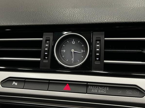 Volkswagen Passat B8 с пробегом 2015 года, цена 1 370 000 рублей, 166031 км, седан, Автокод Объявления