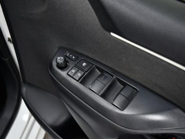 Toyota Yaris IV с пробегом 2020 года, цена 1 170 000 рублей, 115009 км, хэтчбек, Автокод Объявления