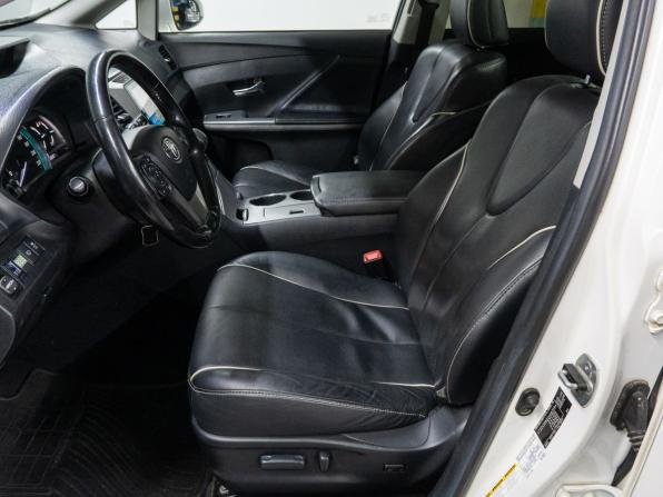 Toyota Venza I Рестайлинг с пробегом 2013 года, цена 1 999 000 рублей, 136893 км, внедорожник, Автокод Объявления