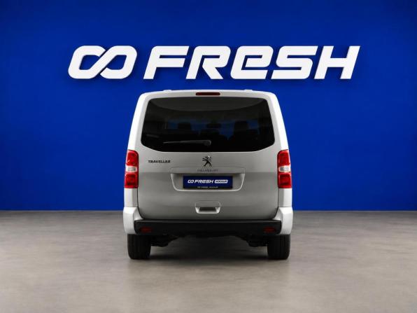 Peugeot Traveller I с пробегом 2022 года, цена 2 629 999 рублей, 223702 км, минивэн, Автокод Объявления
