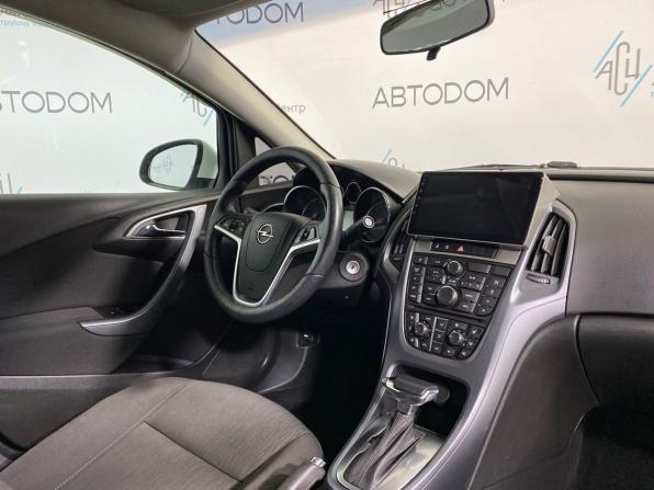 Opel Astra J Рестайлинг с пробегом 2013 года, цена 749 000 рублей, 184807 км, седан, Автокод Объявления