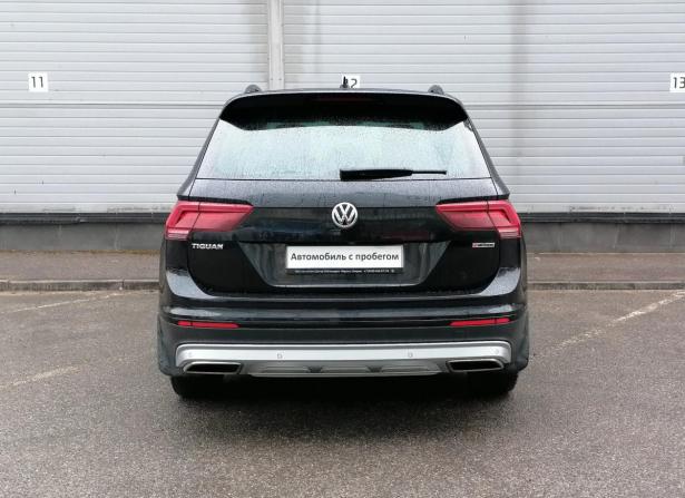 Volkswagen Tiguan II с пробегом 2019 года, цена 2 099 000 рублей, 151964 км, внедорожник, Автокод Объявления