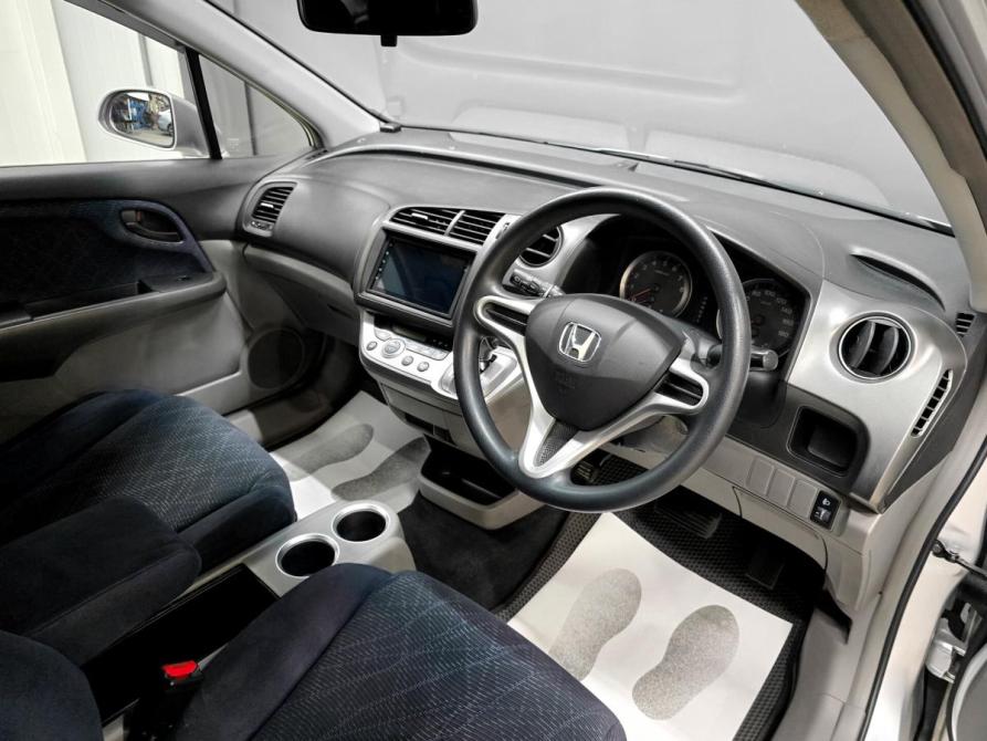 Honda Stream II Рестайлинг Красноярск  - изображение 9