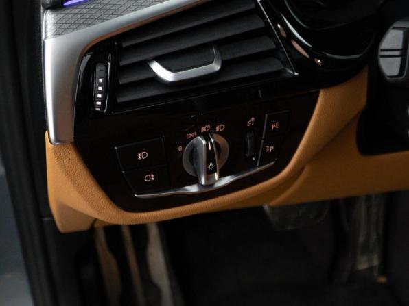 BMW 5 серии VII (G30/G31/G38) с пробегом 2018 года, цена 4 088 444 рубля, 67884 км, седан, Автокод Объявления
