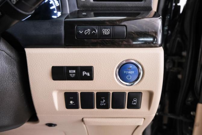 Toyota Alphard II с пробегом 2012 года, цена 2 399 000 рублей, 287000 км, минивэн, Автокод Объявления