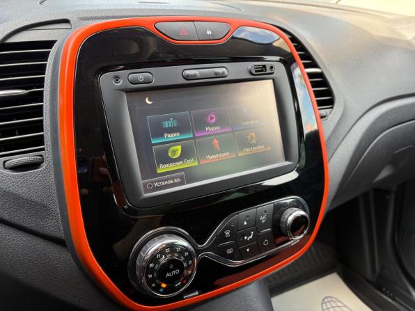 Renault Kaptur I с пробегом 2017 года, цена 1 240 000 рублей, 92518 км, внедорожник, Автокод Объявления