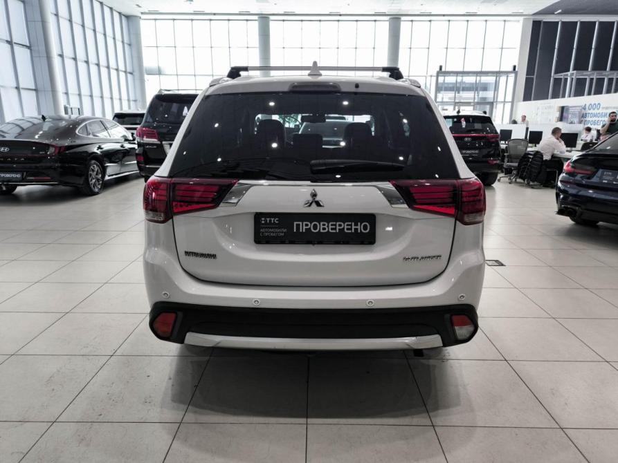 Mitsubishi Outlander III Рестайлинг 2 Казань  - изображение 7