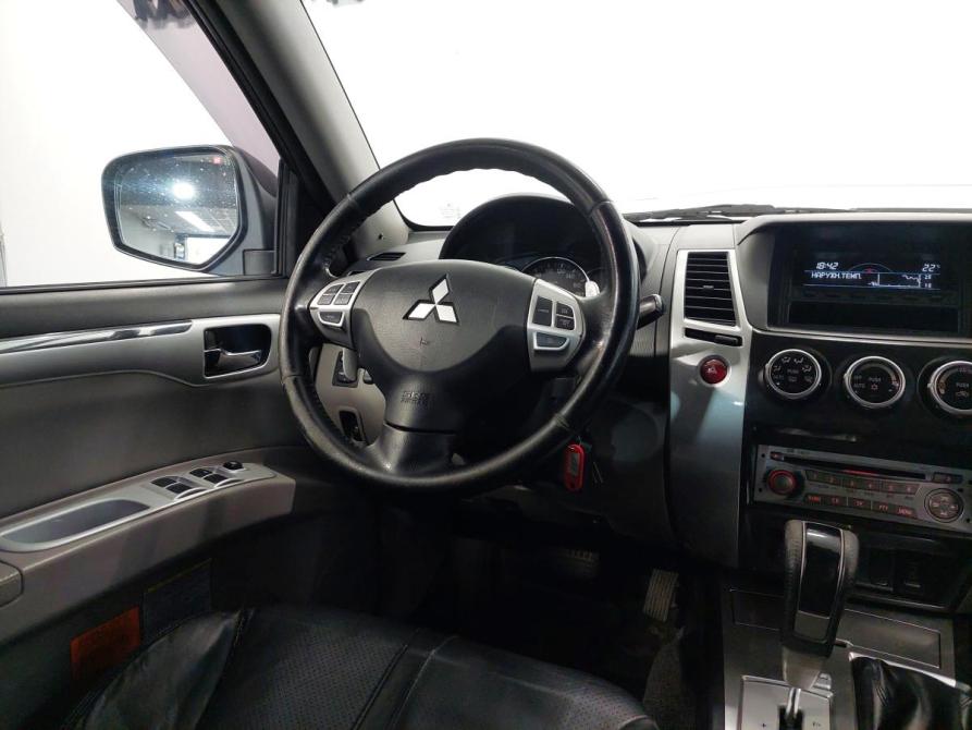 Mitsubishi Pajero Sport II Рестайлинг Пермь  - изображение 13