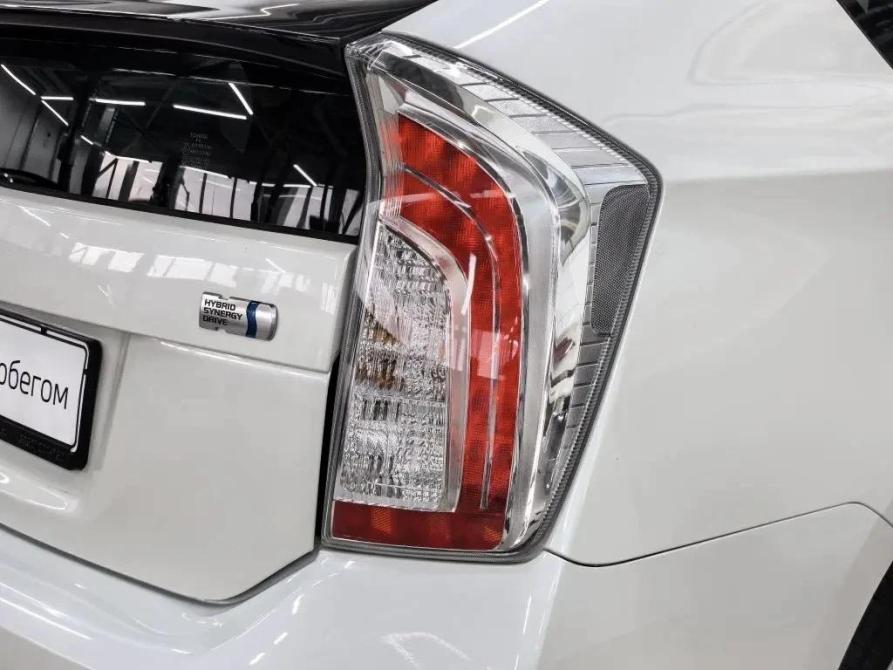 Toyota Prius III Рестайлинг (XW30) Барнаул  - изображение 19