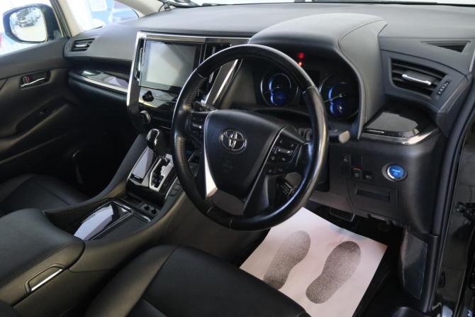 Toyota Vellfire II Рестайлинг с пробегом 2020 года, цена 5 049 000 рублей, 57000 км, минивэн, Автокод Объявления