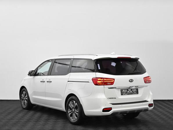 Kia Carnival III с пробегом 2018 года, цена 2 349 000 рублей, 109000 км, минивэн, Автокод Объявления
