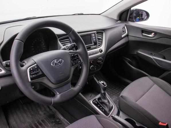 Hyundai Solaris II с пробегом 2018 года, цена 1 290 000 рублей, 90751 км, седан, Автокод Объявления