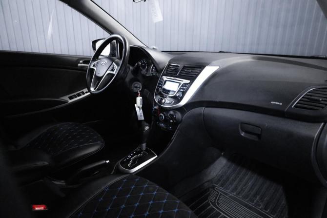 Hyundai Solaris I с пробегом 2012 года, цена 790 000 рублей, 164002 км, хэтчбек, Автокод Объявления