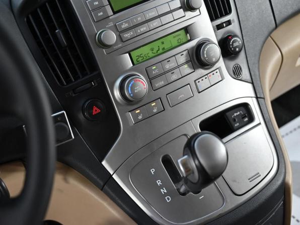 Hyundai Grand Starex I с пробегом 2011 года, цена 1 950 000 рублей, 155000 км, минивэн, Автокод Объявления