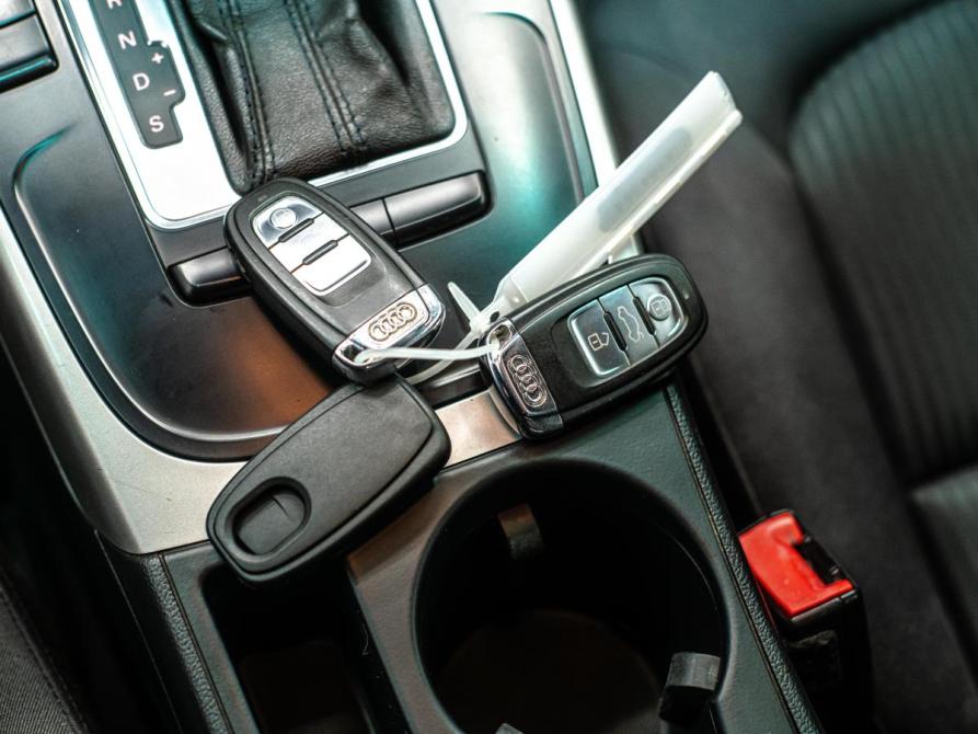 Audi A4 IV (B8) Красноярск  - изображение 16
