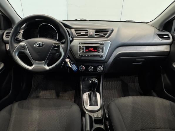Kia Rio III Рестайлинг с пробегом 2015 года, цена 1 090 000 рублей, 168077 км, седан, Автокод Объявления