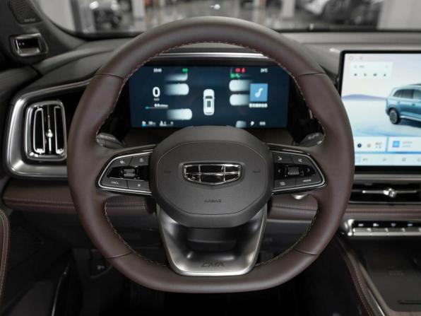 Geely Monjaro I Рестайлинг 2 с пробегом 2026 года, цена 4 190 000 рублей, 50 км, внедорожник, Автокод Объявления