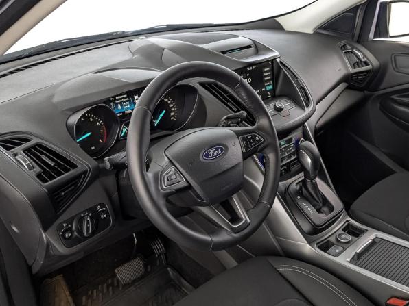 Ford Kuga II Рестайлинг с пробегом 2018 года, цена 1 410 000 рублей, 180670 км, внедорожник, Автокод Объявления
