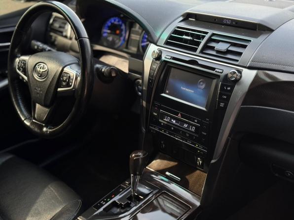 Toyota Camry VII (XV50) Рестайлинг с пробегом 2015 года, цена 1 899 000 рублей, 118674 км, седан, Автокод Объявления
