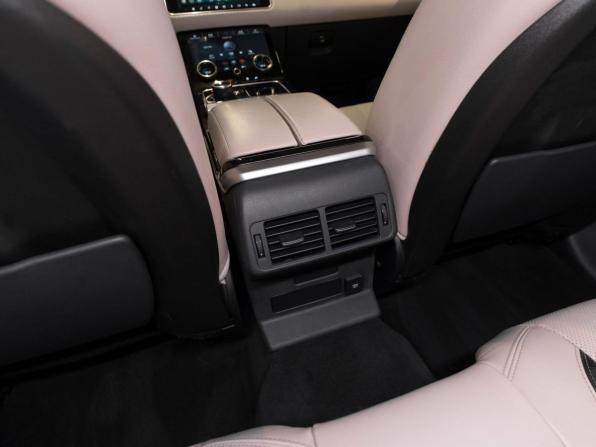 Land Rover Range Rover Velar I с пробегом 2018 года, цена 3 800 000 рублей, 121850 км, внедорожник, Автокод Объявления