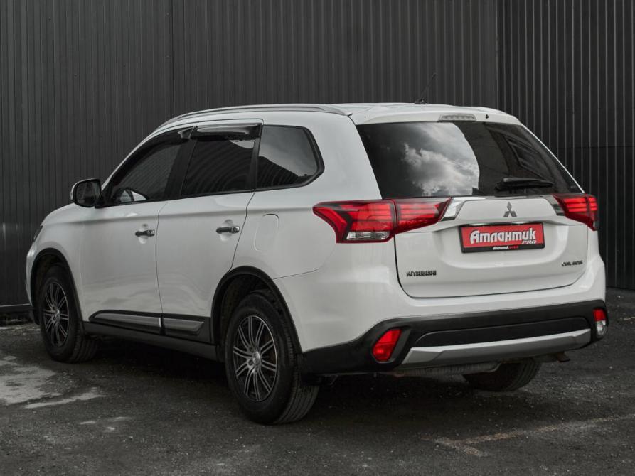 Mitsubishi Outlander III Рестайлинг 2 Екатеринбург  - изображение 4
