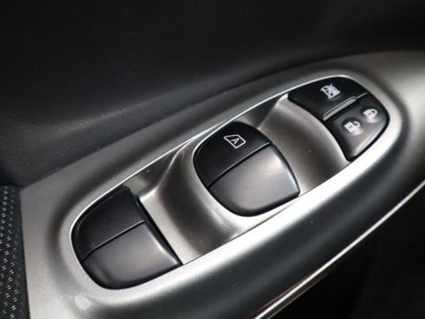 Nissan Juke I с пробегом 2013 года, цена 1 037 000 рублей, 91268 км, внедорожник, Автокод Объявления