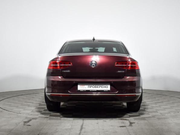 Volkswagen Passat B8 с пробегом 2017 года, цена 1 550 000 рублей, 215279 км, седан, Автокод Объявления