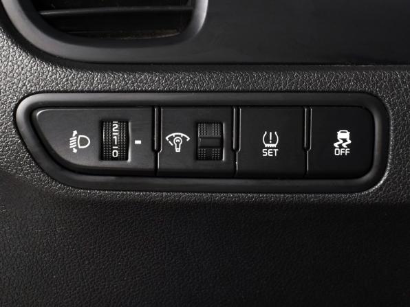 Kia Rio IV с пробегом 2019 года, цена 1 449 999 рублей, 126011 км, хэтчбек, Автокод Объявления