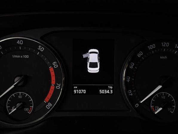 Skoda Octavia IV (A8) с пробегом 2021 года, цена 2 088 900 рублей, 91068 км, лифтбек, Автокод Объявления