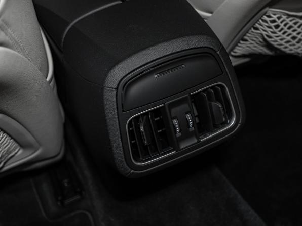 Maserati Levante I Рестайлинг с пробегом 2022 года, цена 6 499 000 рублей, 59667 км, внедорожник, Автокод Объявления