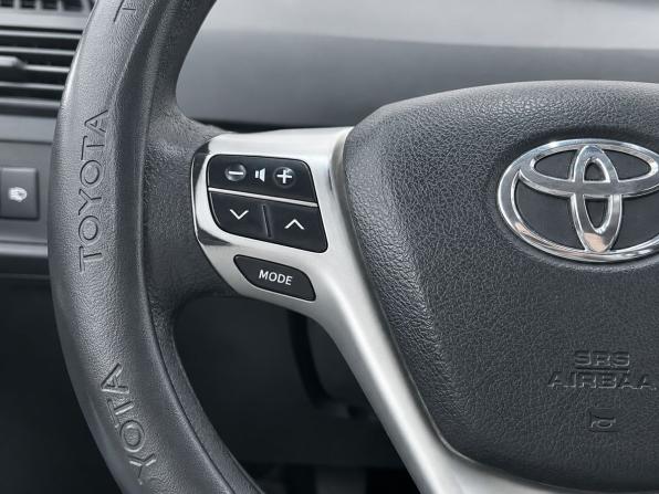 Toyota Verso I с пробегом 2011 года, цена 839 000 рублей, 307019 км, компактвэн, Автокод Объявления