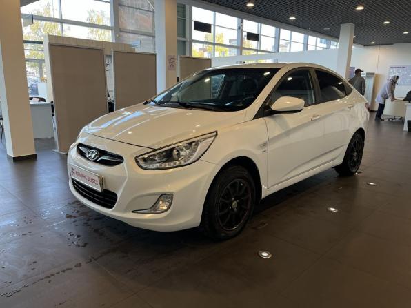 Hyundai Solaris I с пробегом 2013 года, цена 670 000 рублей, 156239 км, седан, Автокод Объявления