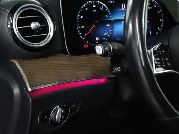 Mercedes-Benz E-Класс V (W213 S213 C238) Рестайлинг с пробегом 2021 года, цена 4 299 000 рублей, 79600 км, седан, Автокод Объявления