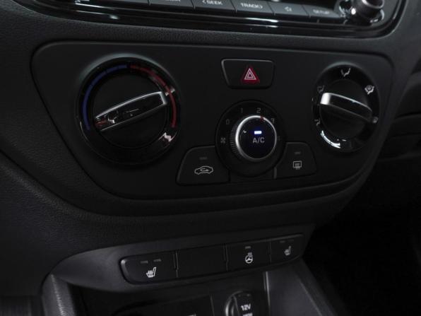 Hyundai Solaris II Рестайлинг с пробегом 2021 года, цена 1 490 000 рублей, 45801 км, седан, Автокод Объявления