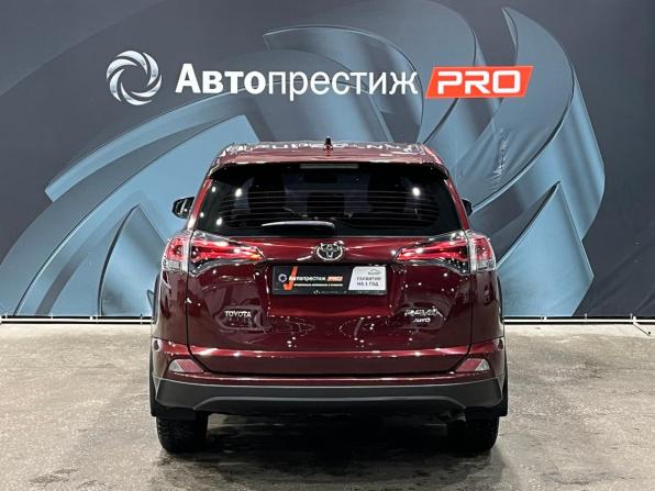 Toyota RAV4 IV (XA40) Рестайлинг с пробегом 2017 года, цена 1 948 000 рублей, 195300 км, внедорожник, Автокод Объявления