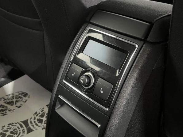 Skoda Superb II Рестайлинг с пробегом 2014 года, цена 1 275 000 рублей, 168101 км, лифтбек, Автокод Объявления