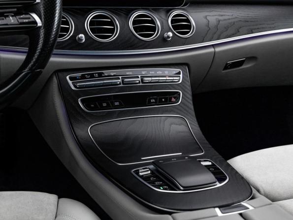 Mercedes-Benz E-Класс V (W213 S213 C238) Рестайлинг с пробегом 2021 года, цена 3 599 000 рублей, 145713 км, седан, Автокод Объявления