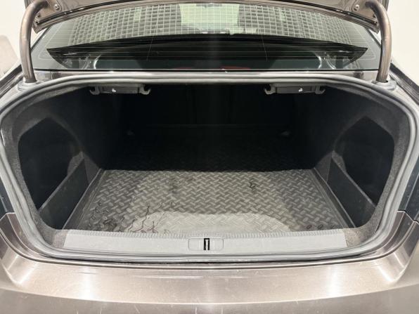 Volkswagen Passat B7 с пробегом 2012 года, цена 1 072 923 рубля, 227601 км, седан, Автокод Объявления