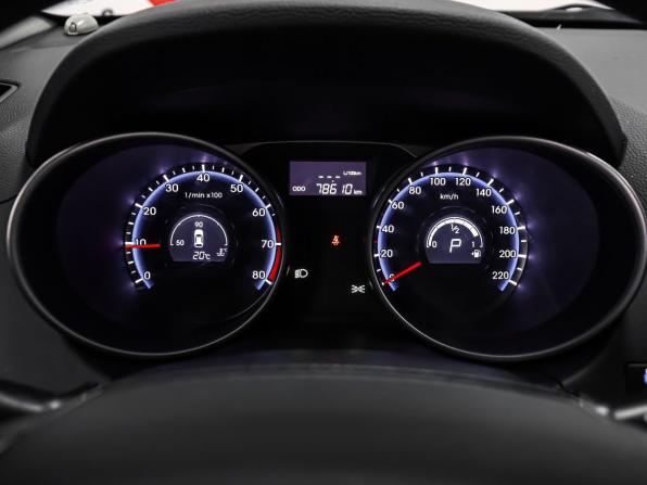 Hyundai ix35 I Рестайлинг с пробегом 2015 года, цена 1 649 000 рублей, 78610 км, внедорожник, Автокод Объявления