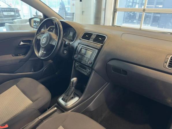 Volkswagen Polo V с пробегом 2014 года, цена 699 000 рублей, 266096 км, седан, Автокод Объявления