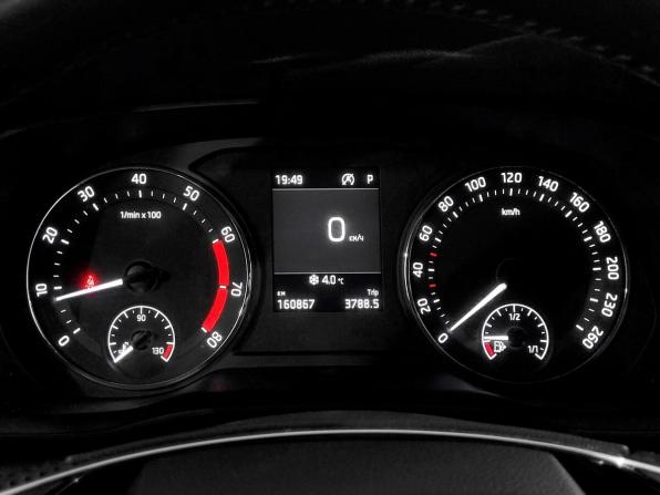 Skoda Octavia IV (A8) с пробегом 2021 года, цена 1 840 000 рублей, 160867 км, лифтбек, Автокод Объявления