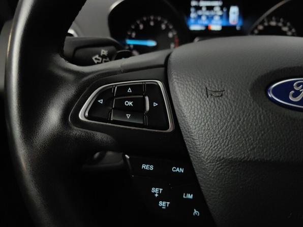 Ford Kuga II Рестайлинг с пробегом 2018 года, цена 1 690 000 рублей, 65000 км, внедорожник, Автокод Объявления