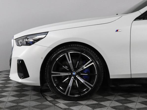BMW 5 серии VIII (G60/G61/G68) с пробегом 2023 года, цена 7 050 000 рублей, 40682 км, седан, Автокод Объявления