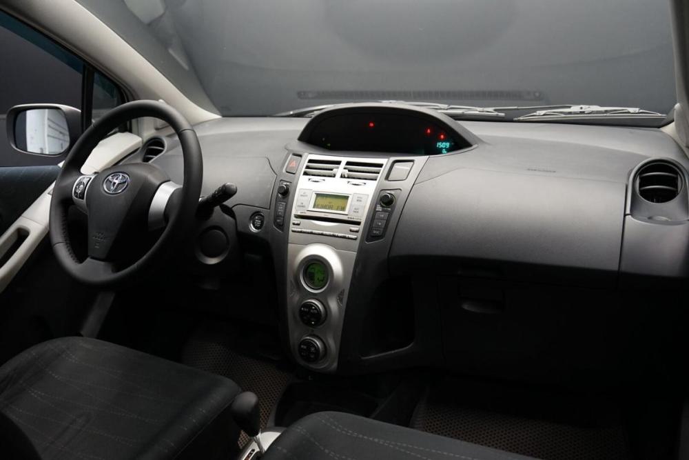 Toyota Yaris II Крым  - изображение 23