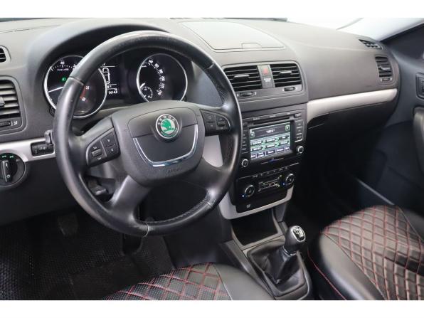 Skoda Yeti I с пробегом 2013 года, цена 679 000 рублей, 205701 км, внедорожник, Автокод Объявления